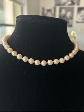 TALBOTS STRAND HAND KNOTTED FAUX PEARLS WITH ROUND CLASP 8mm
